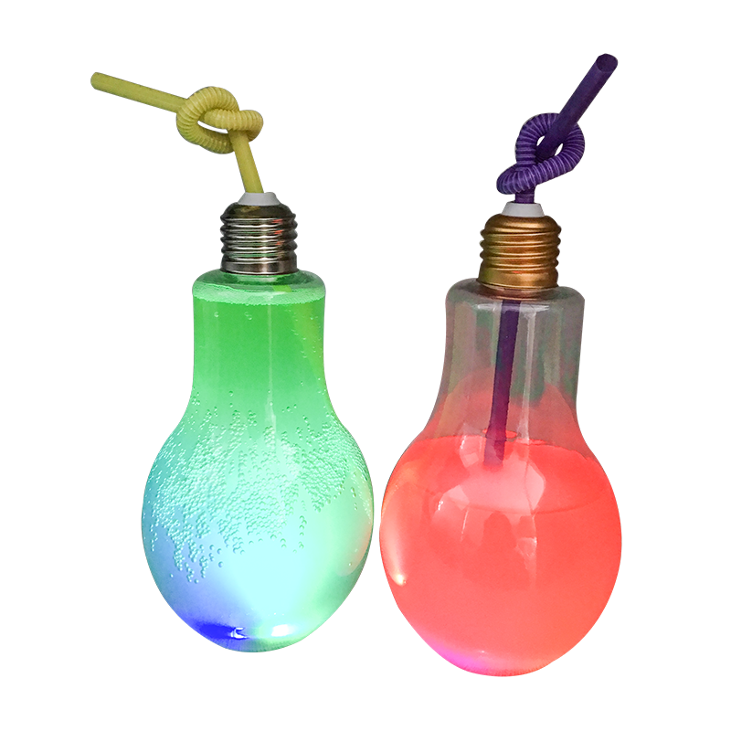 Apakah perbezaan antara botol plastik dan botol kaca untuk kosmetik